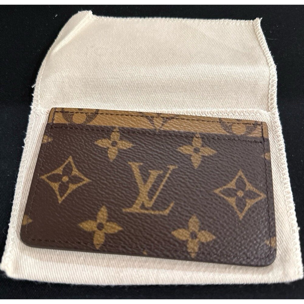 Louis Vuitton Card Holder Reverse Monogram - Picture 2 of 3